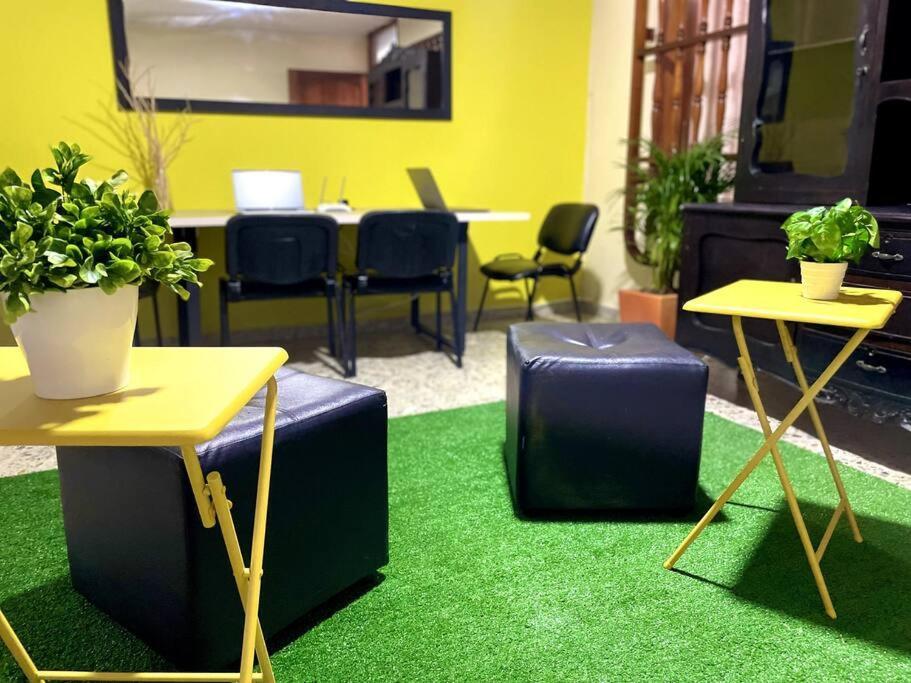 Tu Hogar En 20 Personas Сasa de vacaciones Medellín