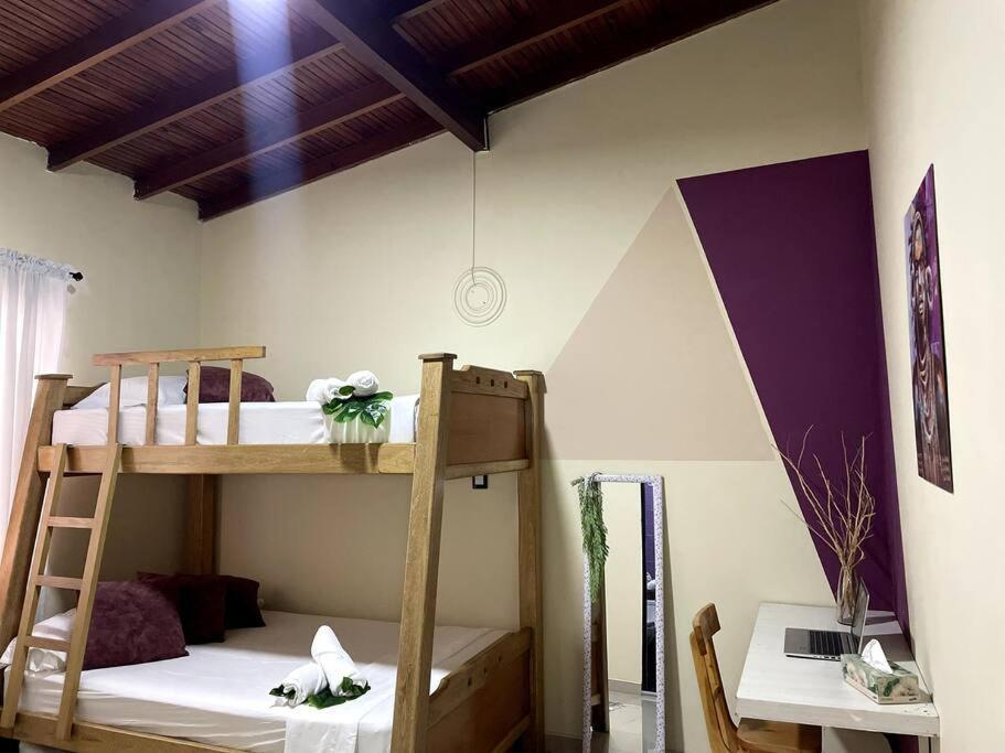 Сasa de vacaciones Tu Hogar En 20 Personas Medellín