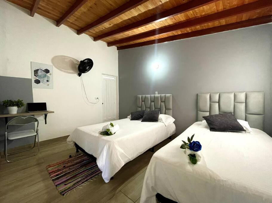 Tu Hogar En 20 Personas * Medellín